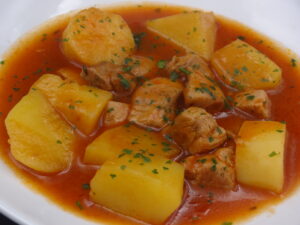 Lire la suite à propos de l’article RAGOUT DE DINDE A LA TOMATE