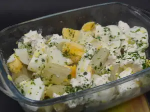 Lire la suite à propos de l’article COTES DE BLETTES CARDES A LA RICOTTA ET AUX ŒUFS