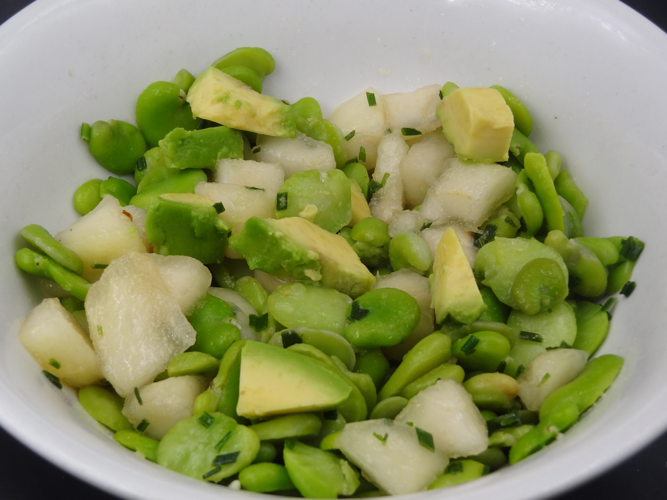 You are currently viewing SALADE FÈVES AVOCAT POIRE