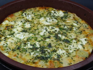 Lire la suite à propos de l’article TARTE SANS PÂTE POIREAUX RICOTTA