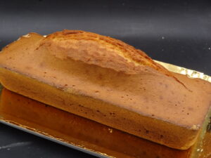 Lire la suite à propos de l’article CAKE AU VIN MOELLEUX