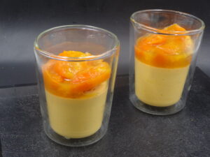 Lire la suite à propos de l’article MOUSSE DE MANGUE AUX KUMQUATS CONFITS